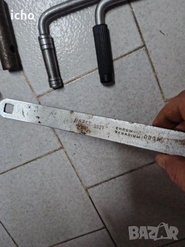 Ключ върток , снимка 2 - Куфари с инструменти - 50741004