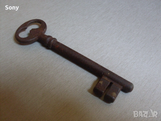 Стар железен ключ., снимка 2 - Антикварни и старинни предмети - 52580647