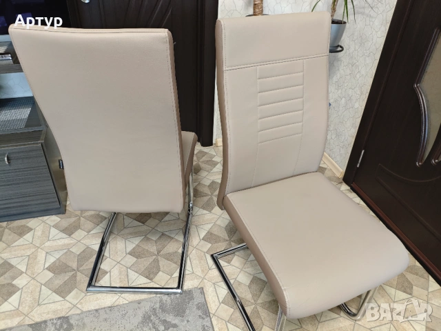 Кухненски комплект от маса и два стола, снимка 10 - Маси - 54063764