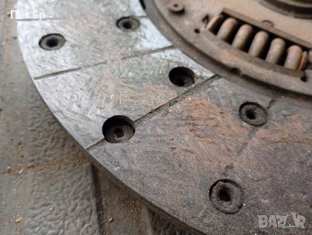 Съединител феродов и притискателен диск ивеко iveco 3.0дизел 504129664, снимка 2 - Части - 52355641