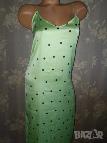 Zara S- Сатенена рокля на точки