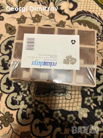 Комплект от 24броя саксии за разсад