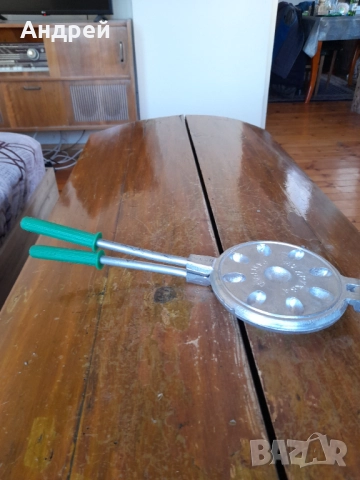 Стар уред,форма за печене на сладки,Орехчета #13