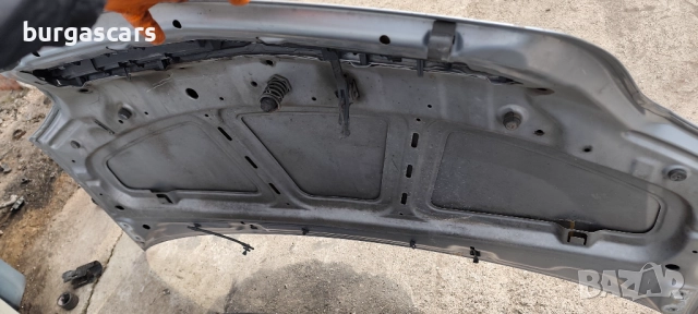 Преден капак Opel Meriva - 50лв, снимка 4 - Части - 52576600