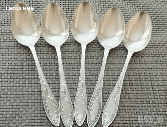 Посребрени мелхиорени вилици,лъжици 20.5 см.Чайник за запарка на чай,кафе и топло мляко.