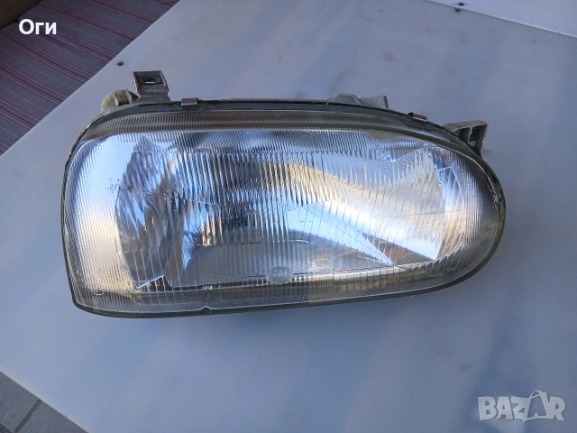 Оригинален десен фар Хела за Голф 3