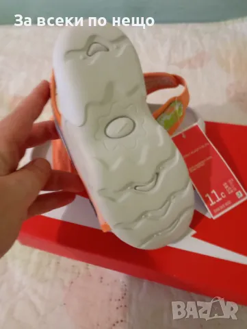 Летни сандали Nike размер 28 стелка 17см, снимка 2 - Детски сандали и чехли - 50396642