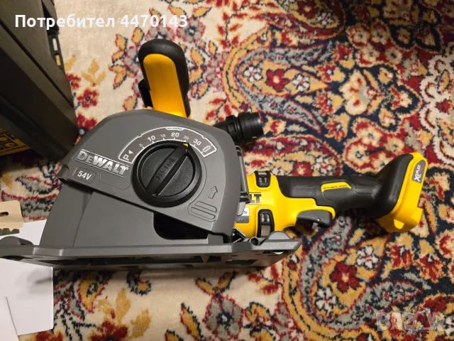 Акумулаторна фреза за канали DeWALT DCG200NT