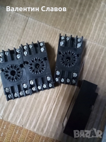 Цокли за релета 