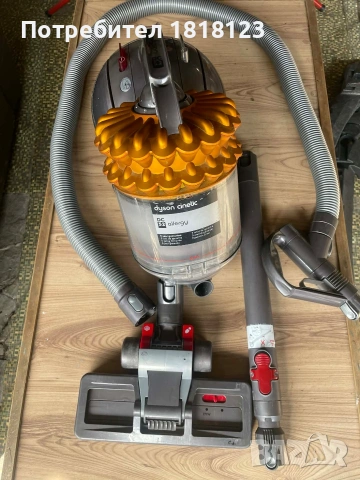 Продавам прахосмукачка Dyson DC52 ., снимка 7 - Прахосмукачки - 53693632