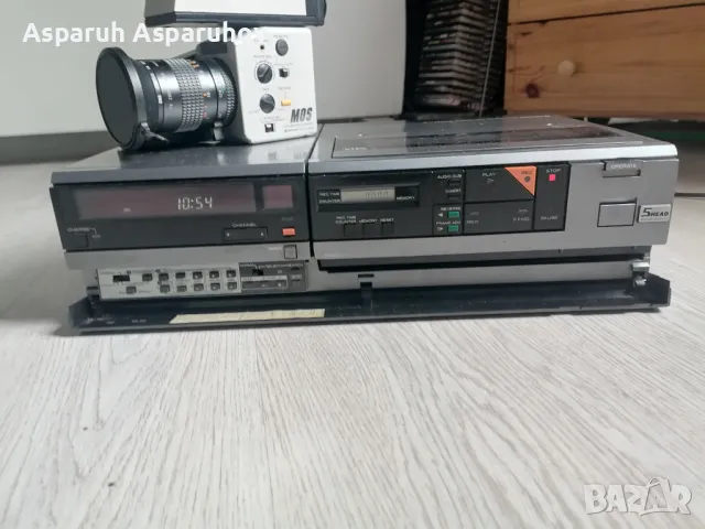 Видеокасетофон и видеокамера HITACHI VIDEO SYSTEM VT 8E & HITACHI VK C1500E, снимка 1 - Камери - 48508853