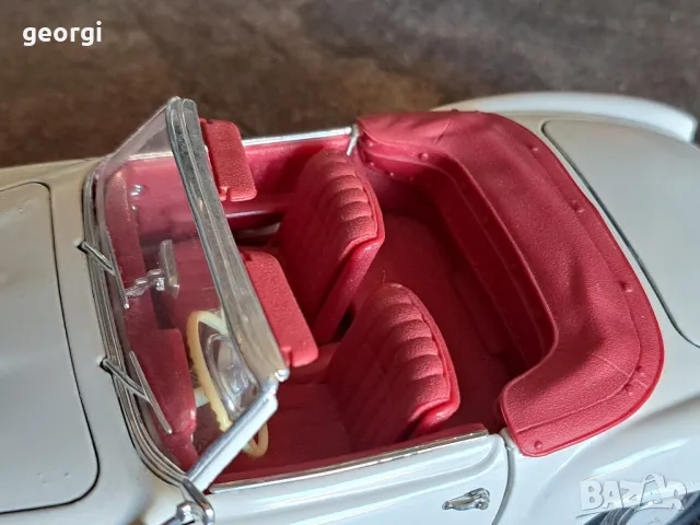 Mercedes 190 sl 1:18 Maisto, снимка 3 - Колекции - 50090330