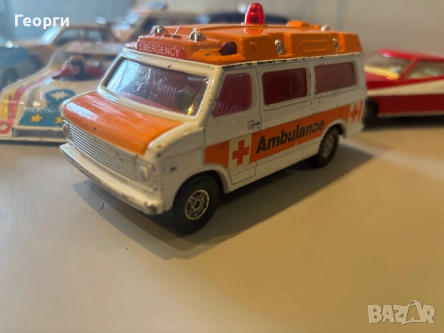 Метални колички Corgi 1:43, снимка 3 - Колекции - 53813363