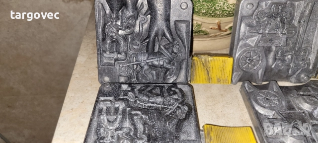 стари оловни войници и калъпи за направата им, снимка 2 - Антикварни и старинни предмети - 52518694