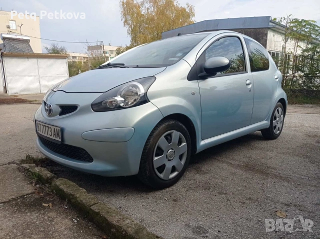 Тойота Айго 1.0, 2006г., 108000км. закупена от БГ представителство, снимка 5 - Автомобили и джипове - 53933974