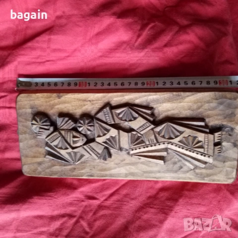 Дърворезба- мома, невеста., снимка 2 - Антикварни и старинни предмети - 53371220