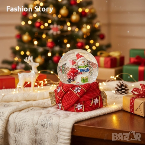 Празнична стъклена снежна топка 12х8 см – идеален коледен подарък