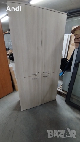 Продавам Гардероб - с четири врати и рафтове 203/40/100 със забележки, снимка 4 - Гардероби - 53331669