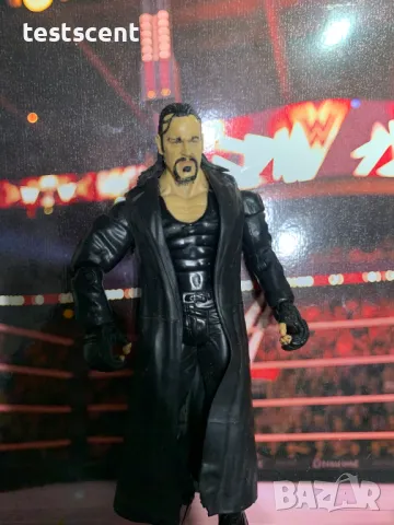 Екшън фигура WWE The Undertaker Гробаря Jakks Pacific Black Coat, снимка 11 - Колекции - 49152325