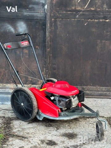 Бензинова самоходна косачка Honda 