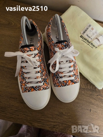 Burberry страхотни дамски сникърси кецове , снимка 2 - Кецове - 53893028