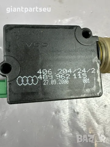 Mоторче Резервоар Капачка за АУДИ AUDI A3 8L 489962115, снимка 2 - Части - 49455937