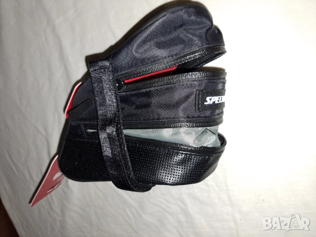 Specialized Wedgie Saddle Bag Black , снимка 7 - Аксесоари за велосипеди - 52070091