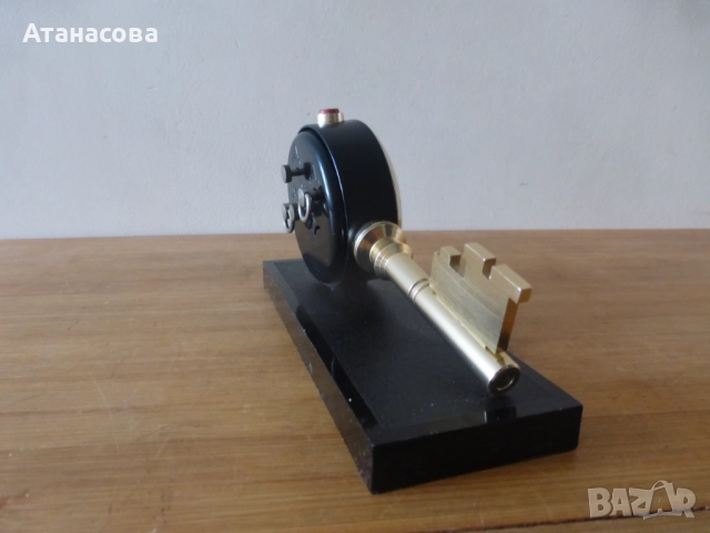 Будилник Слава "Ключът на Москва" часовник 2 , снимка 9 - Антикварни и старинни предмети - 52108814