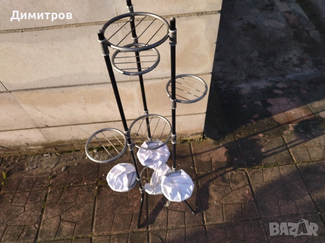 Цветарник, снимка 3 - Саксии и кашпи - 54042556