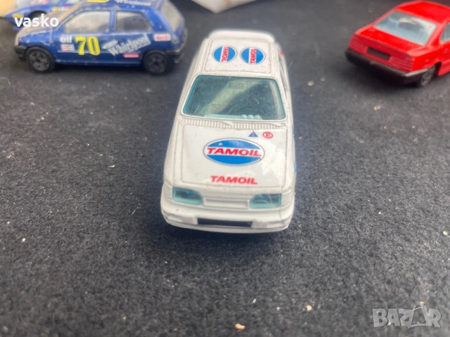 Burago Italy 1:43 Siera, снимка 2 - Колекции - 53404633