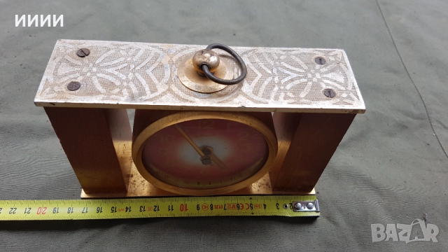 Настолен часовник Маяк