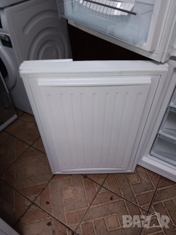 Комбиниран хладилник с фризер Миеле Miele с 2 години гаранция!, снимка 9 - Хладилници - 52847325