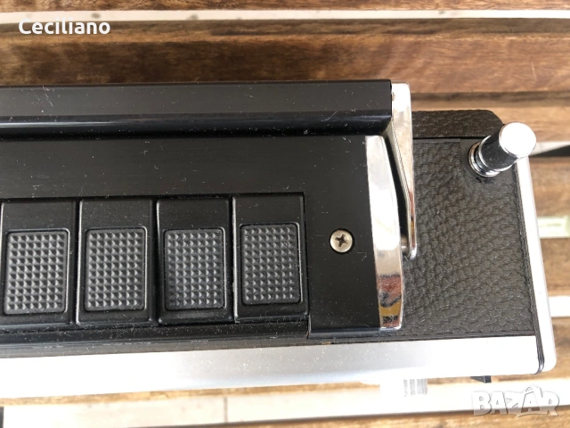 Grundig Satellit 2100 – колекционерски радиоприемник., снимка 9 - Радиокасетофони, транзистори - 53121631