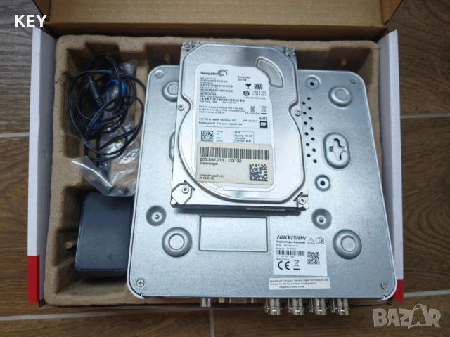 DVR Hikvision 8 канала 500gb HDD 1080p DS-7108HGHI-F1