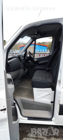 Mercedes-Benz Sprinter 313 2015г 3.5t , 6 местен, снимка 10 - Бусове и автобуси - 53405653