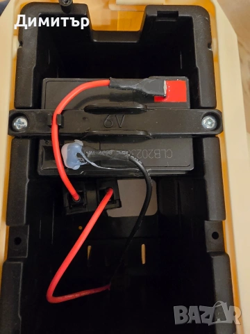 Детски скутер Vespa, снимка 8 - Скутери и тротинетки - 53483983