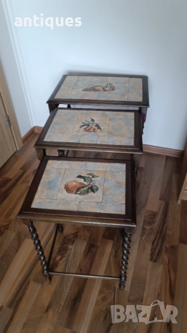 Троен сет маси - естествено дърво