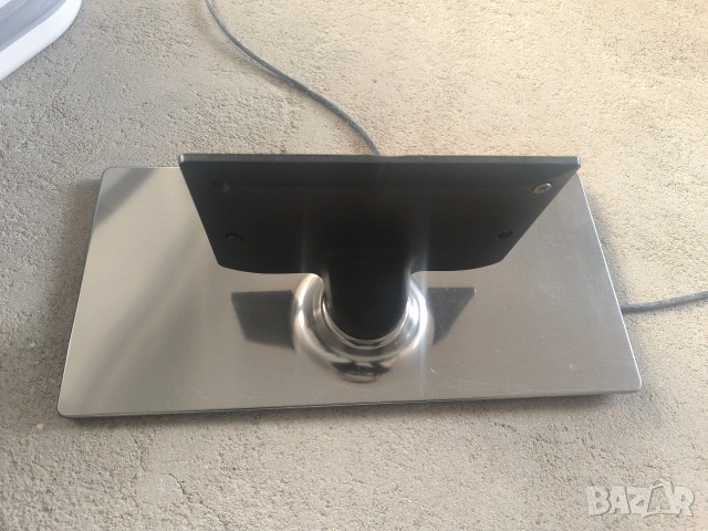 Стойка за 42LB580