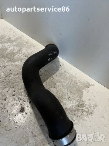 Маркуч на интеркулера за Mercedes CLS W219 320 CDI (2009) , снимка 2 - Части - 53877286