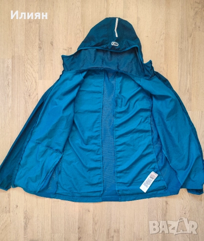 Decathlon - Ветровка, Размер М, Улта-лека 160 грама., снимка 3 - Якета - 51824825