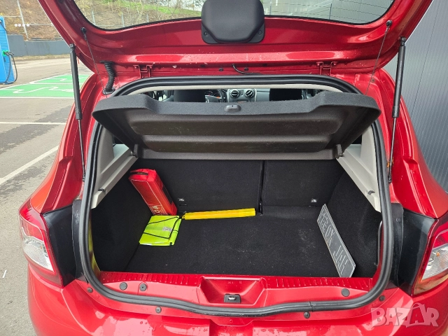 Dacia Sandero Stepway, снимка 10 - Автомобили и джипове - 52712153