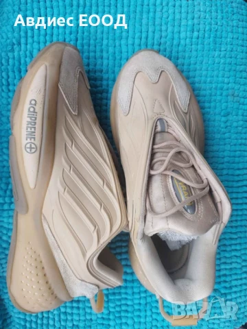 Маратонки 40 номер бежов Адидас