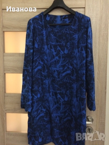 Стилна права рокля в синьо и черно., снимка 2 - Рокли - 53578356