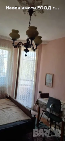 Стая от тристаен апартамент, кв.Бузлуджа, гр. В.Търново, снимка 3 - Апартаменти - 53599212