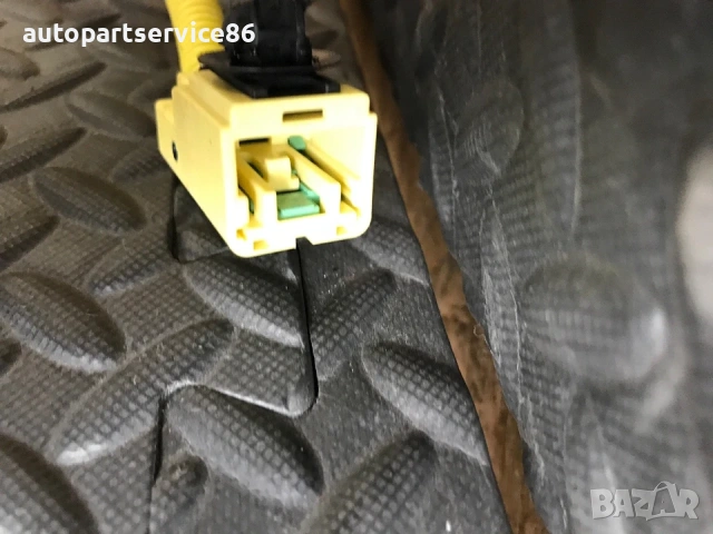 Част от арматурно табло за Subaru Legacy (2009) 22W-S08 1033231, снимка 2 - Части - 54215303