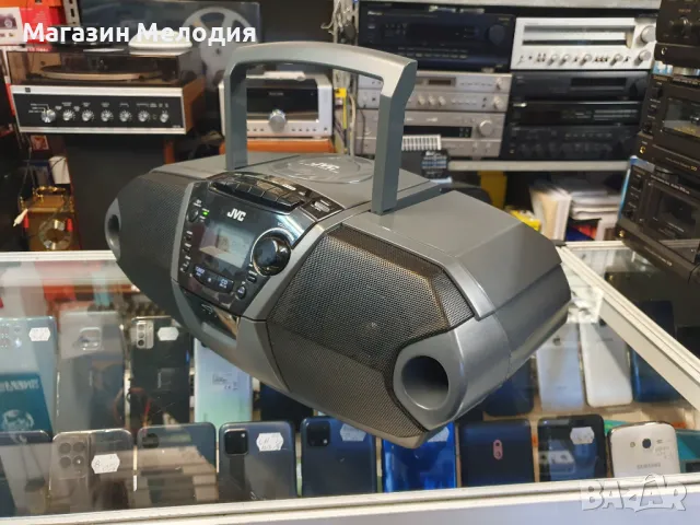 Радиокасетофон с диск JVC RC-QN1 В отлично техническо и визуално състояние., снимка 9 - Радиокасетофони, транзистори - 47894618