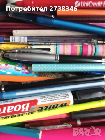 Цял лот от химикали, пособия за рисуване и 2 несесера, снимка 7 - Ученически пособия, канцеларски материали - 53341824