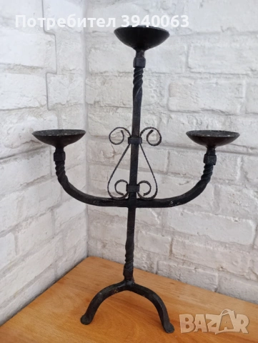 Стар свещник от ковано желязо, снимка 3 - Други ценни предмети - 53207809