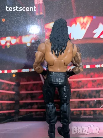 Екшън фигура WWE Roman Reigns Роман Рейнс Elite Series играчка Black + Gold Lining, снимка 11 - Колекции - 49171767