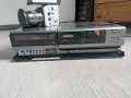 Видеокасетофон и видеокамера HITACHI VIDEO SYSTEM VT 8E & HITACHI VK C1500E, снимка 1